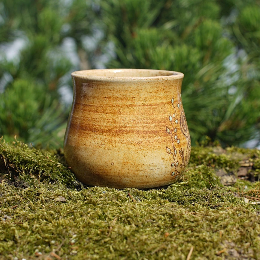 Espresso-Tasse Triskele und Wunjō-Rune