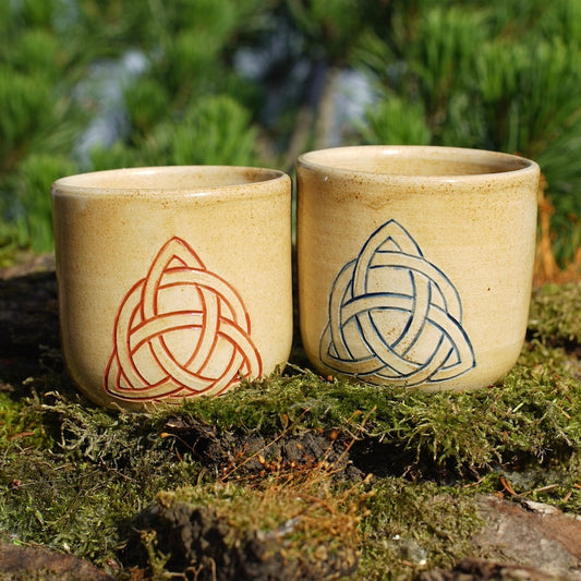 Becherset Triquetra