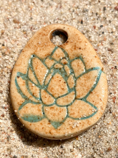 Amulette Lotus Jade petit