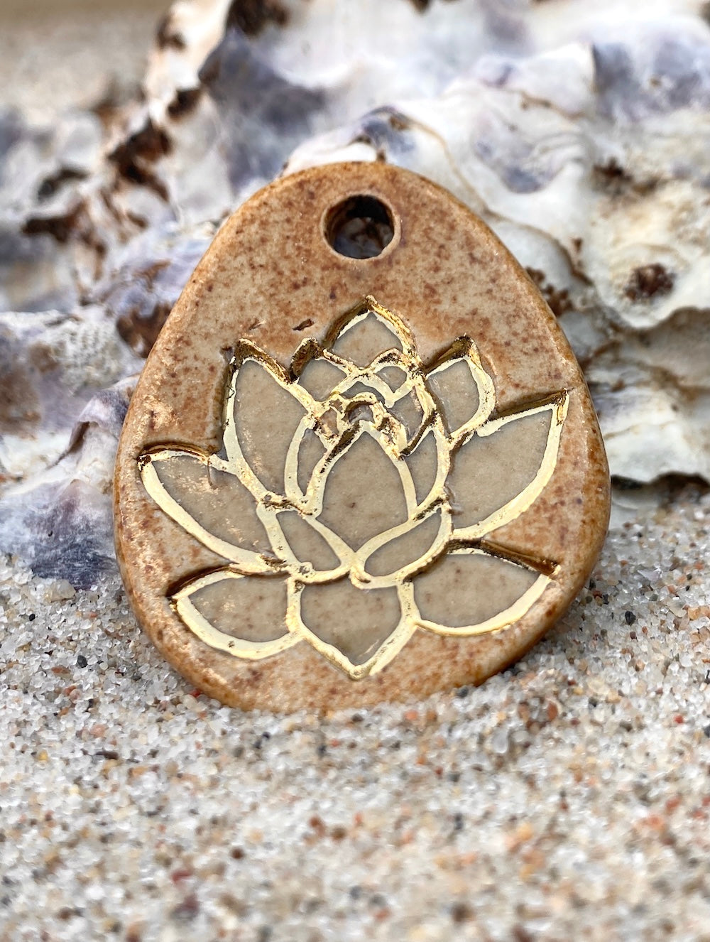 Amulett Lotus Gold (2)
