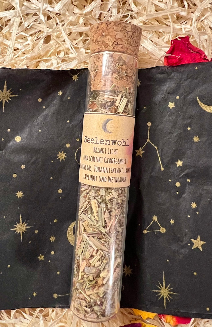 Räucherset Triquetra mit Runen mit Räuchersieb und einem Räucherduft nach Wahl