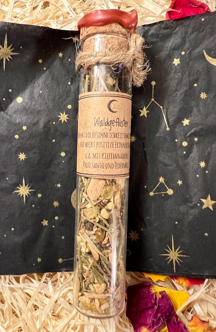 Räucherset Triquetra mit Runen mit Räuchersieb und einem Räucherduft nach Wahl